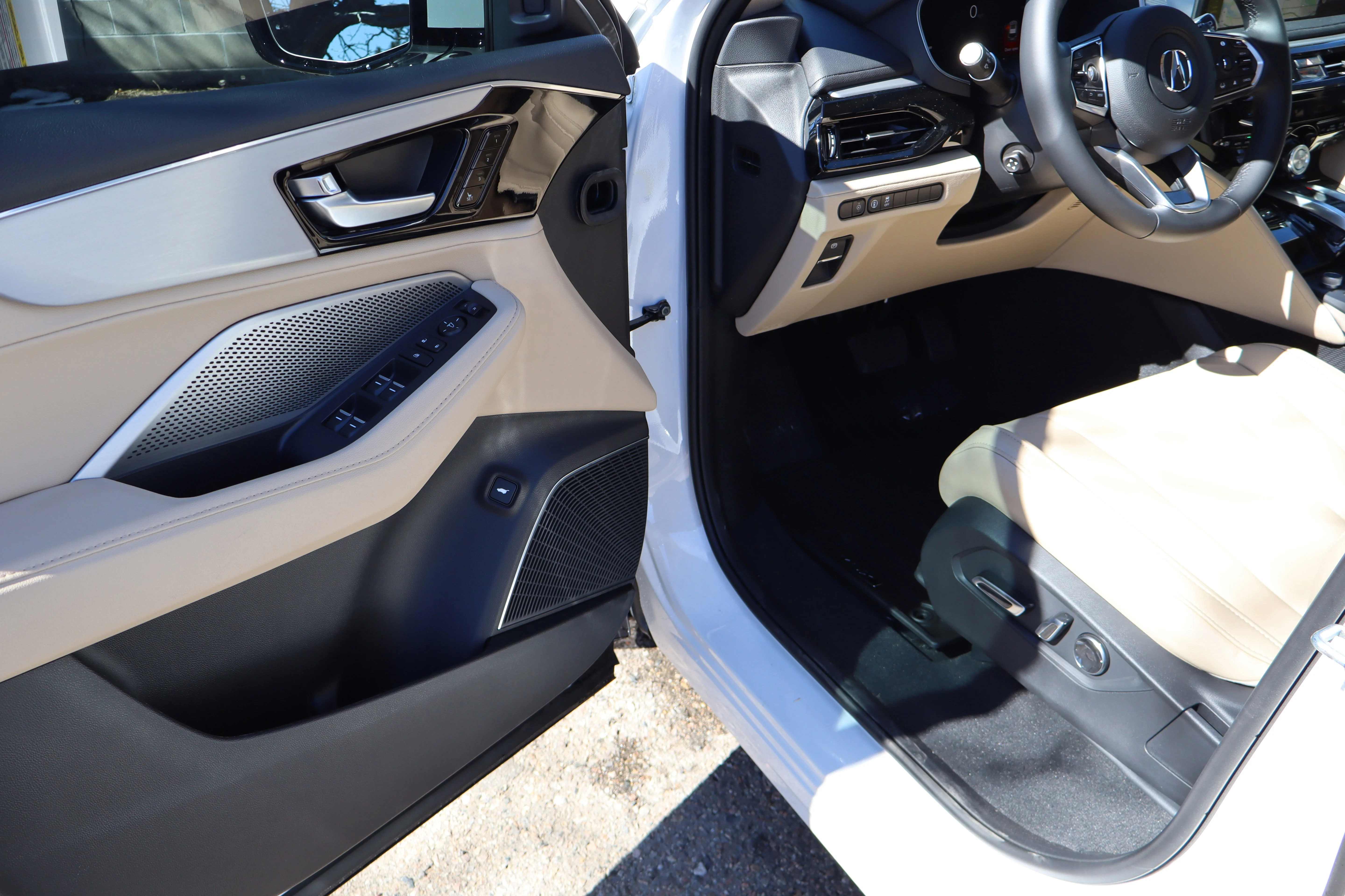 New 2026 Platinum White Pearl Acura 4MDX image 22