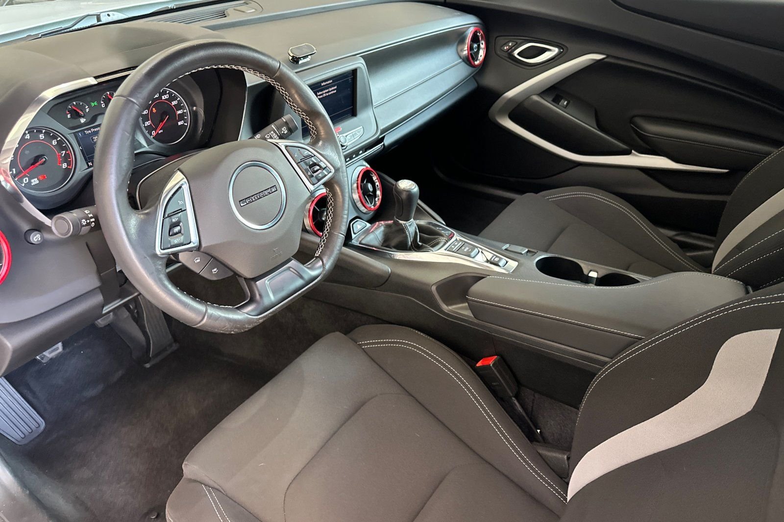 Used 2021 White Chevrolet 1LT RS PACKAGE image 9