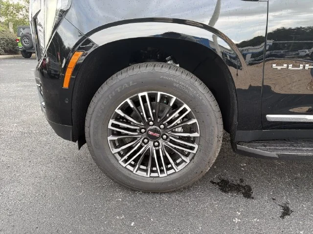 New 2026 Onyx Black GMC Elevation image 35