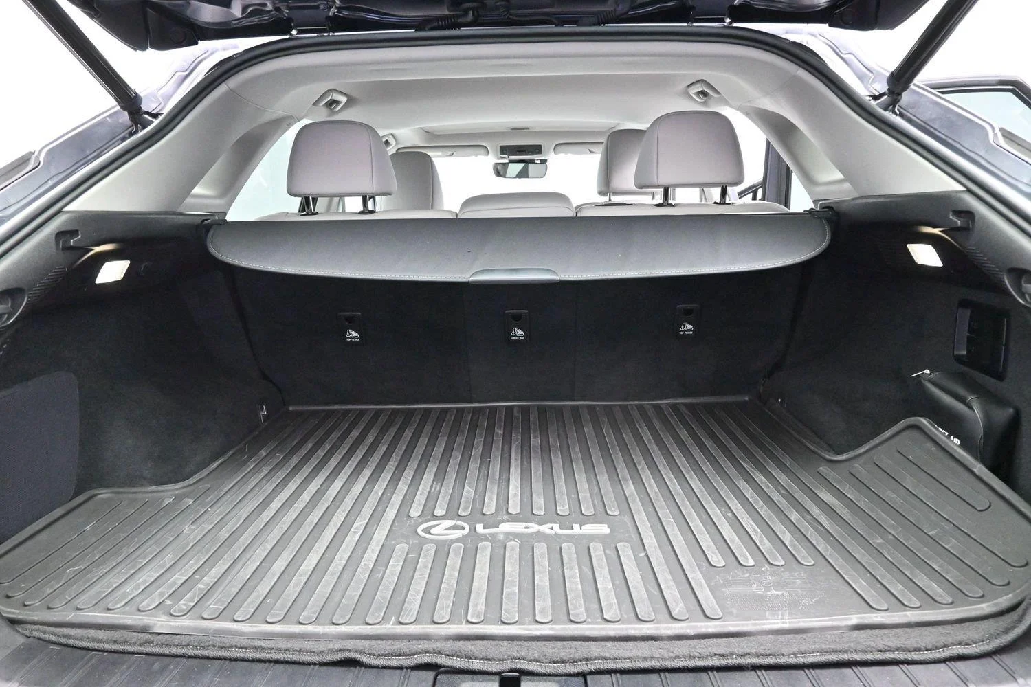 Used 2021  Lexus RX 350 image 9