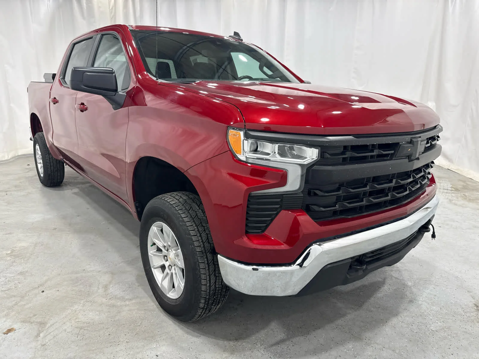 Used 2023 Radiant Red Tintcoat Chevrolet LT image 7