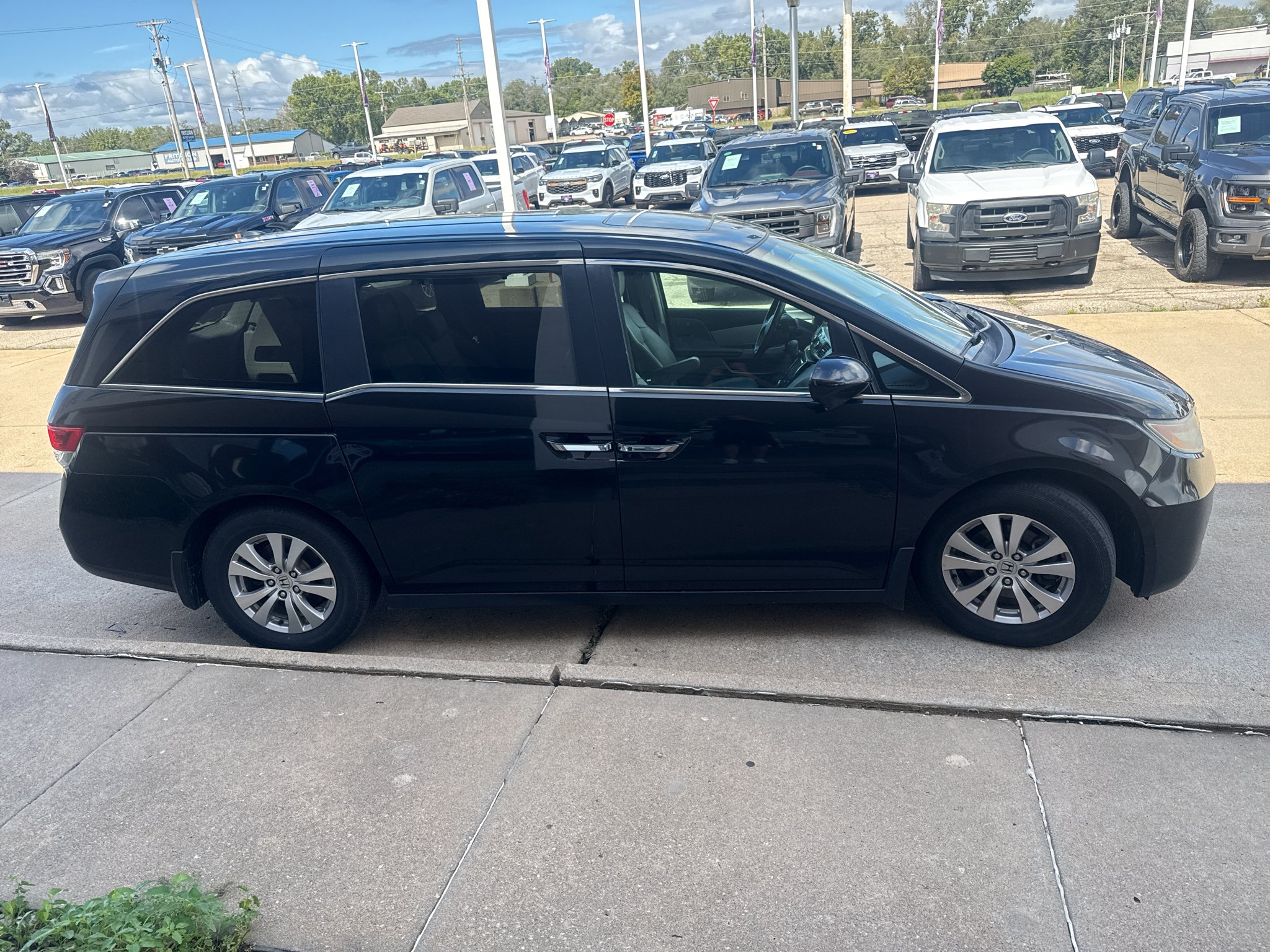Used 2016 Crystal Black Pearl Honda EX-L image 10