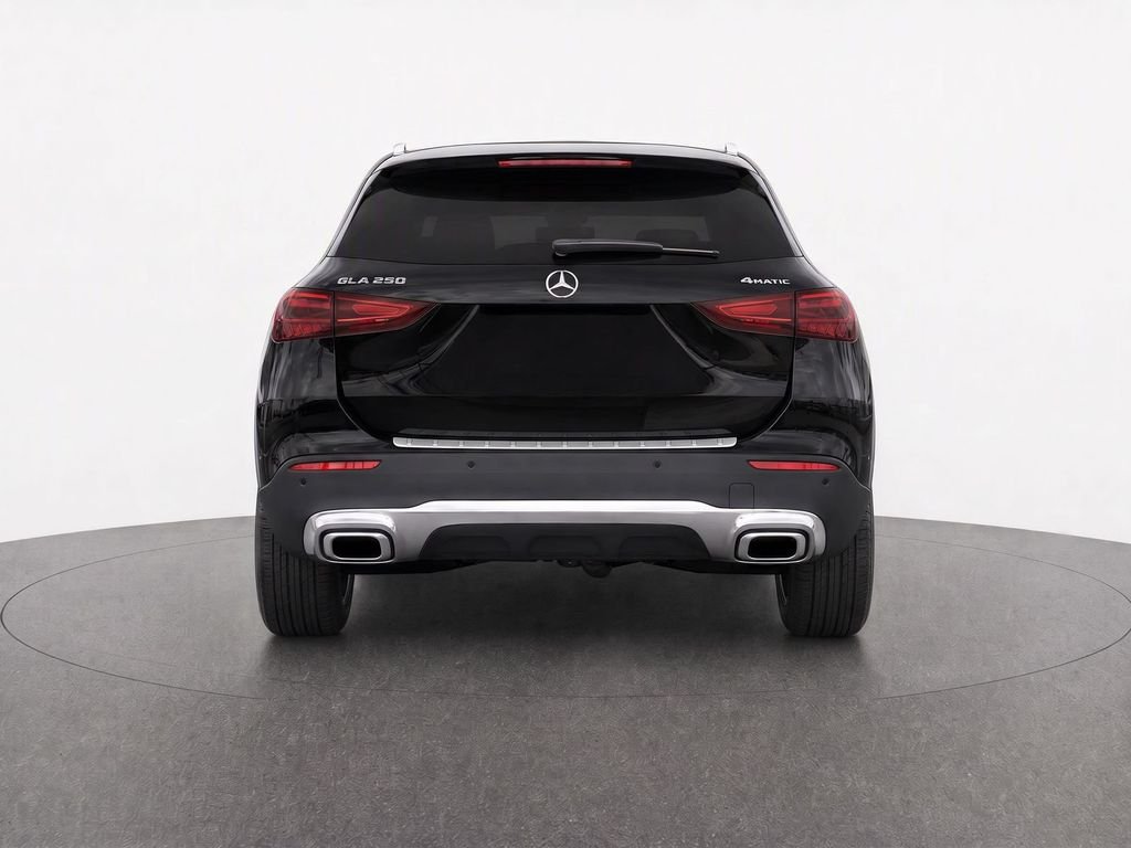 Used 2025  Mercedes-Benz GLA 250 image 5