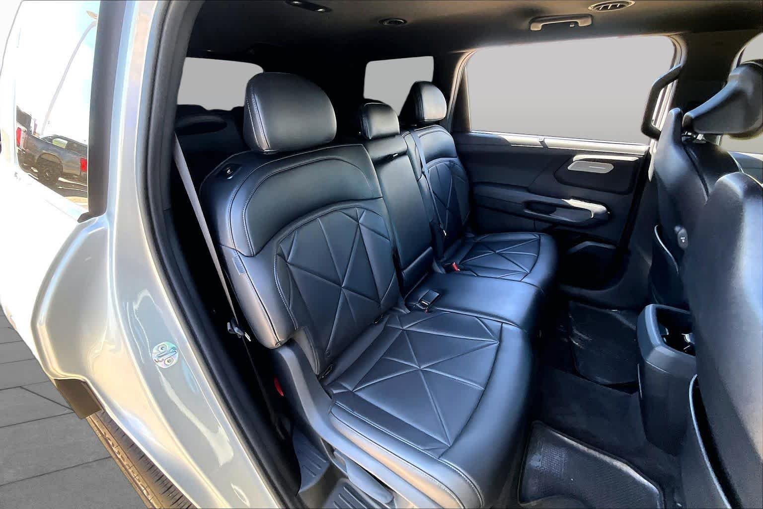 Certified Used 2027 Ivory Silver Kia EX image 19