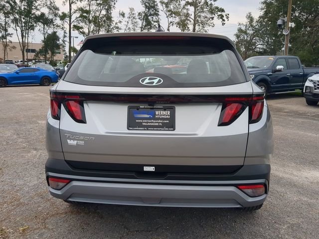 New 2025 Silver Hyundai SE FWD image 33