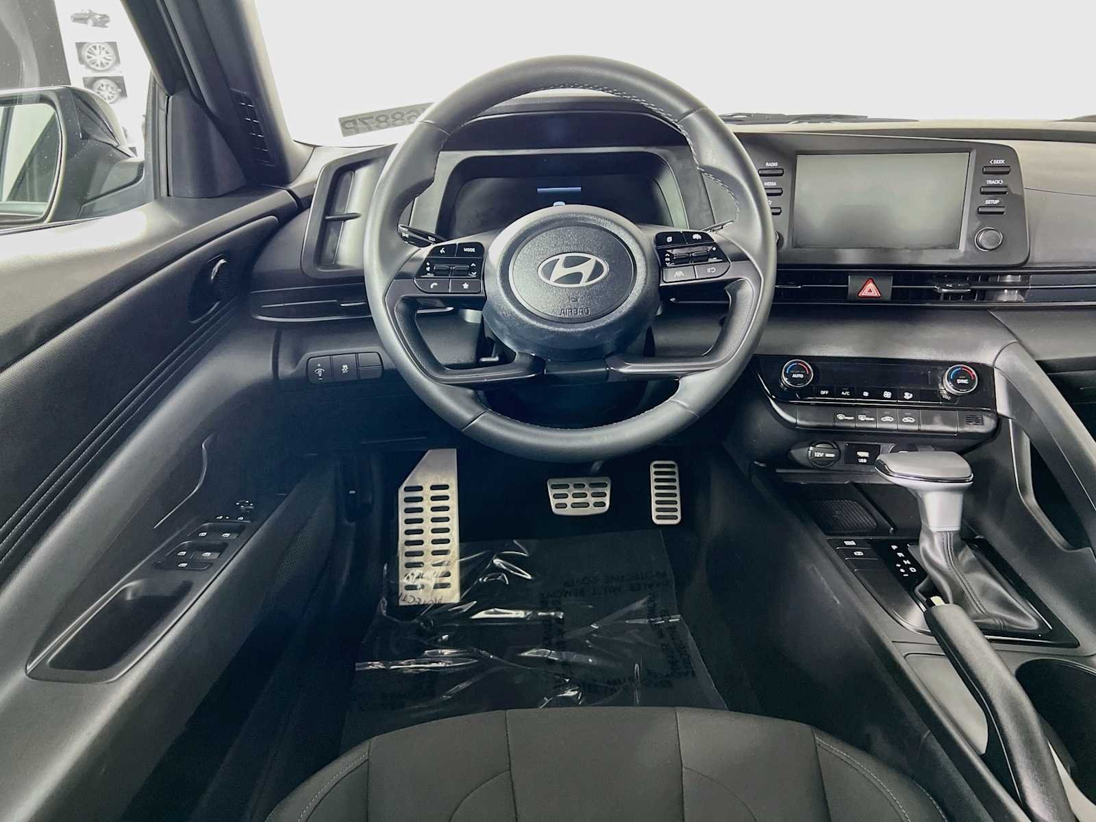 Used 2026 Abyss Black Hyundai SEL Sport image 21