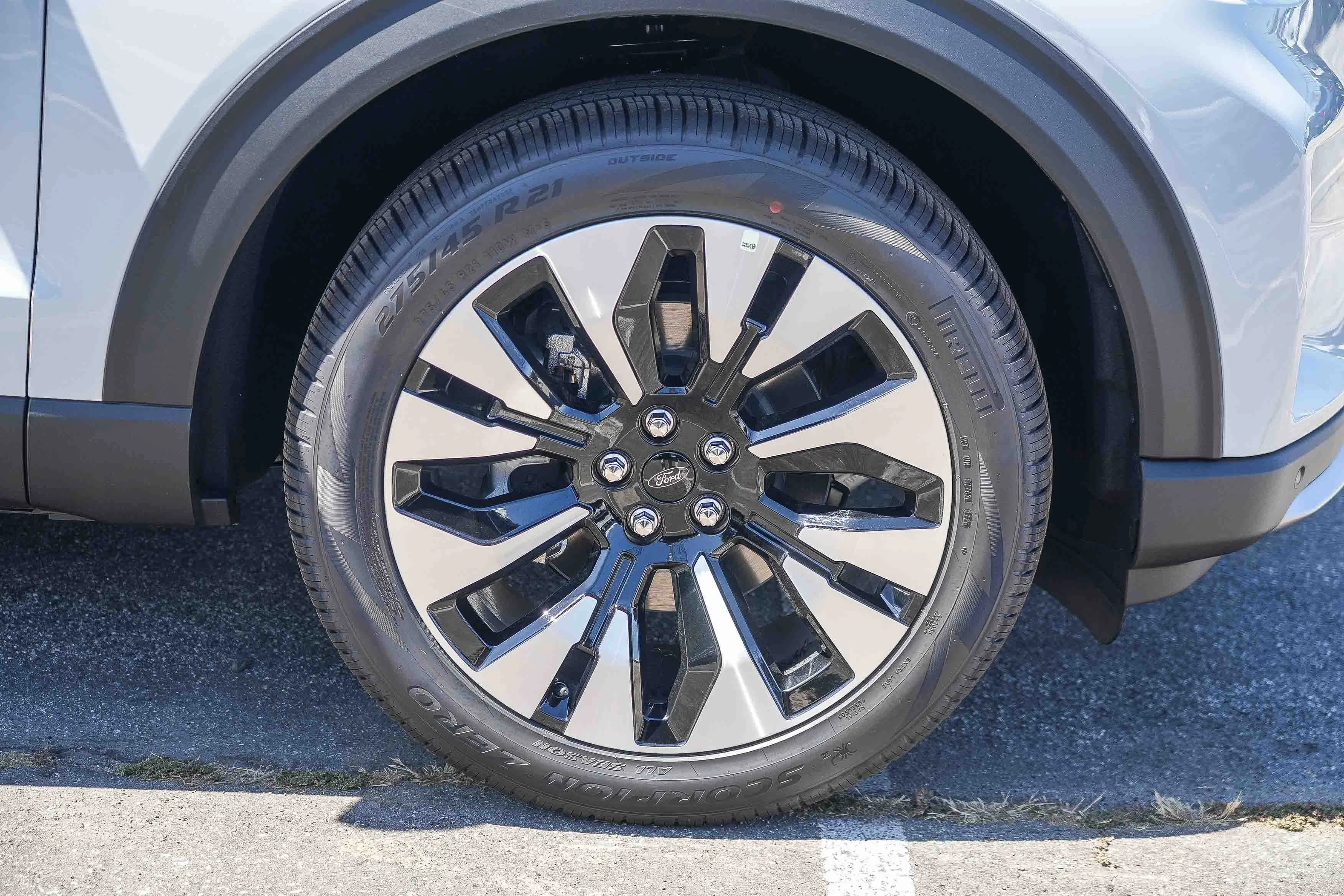 New 2026 Space White Metallic Ford Platinum™ image 10