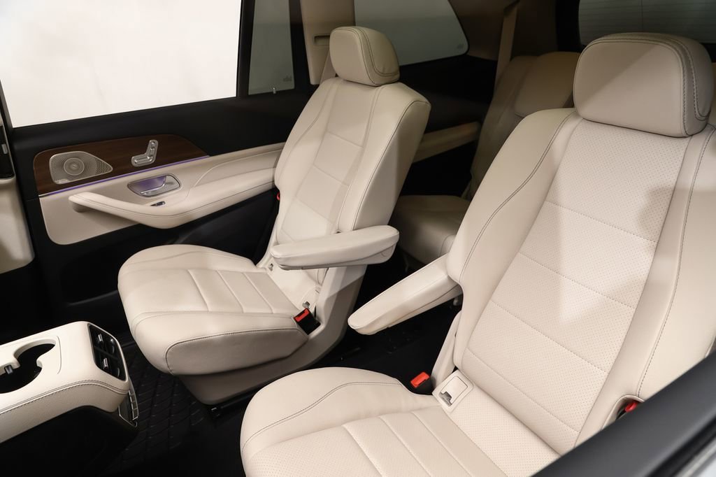New 2026 Polar White Mercedes-Benz GLS 450 image 35