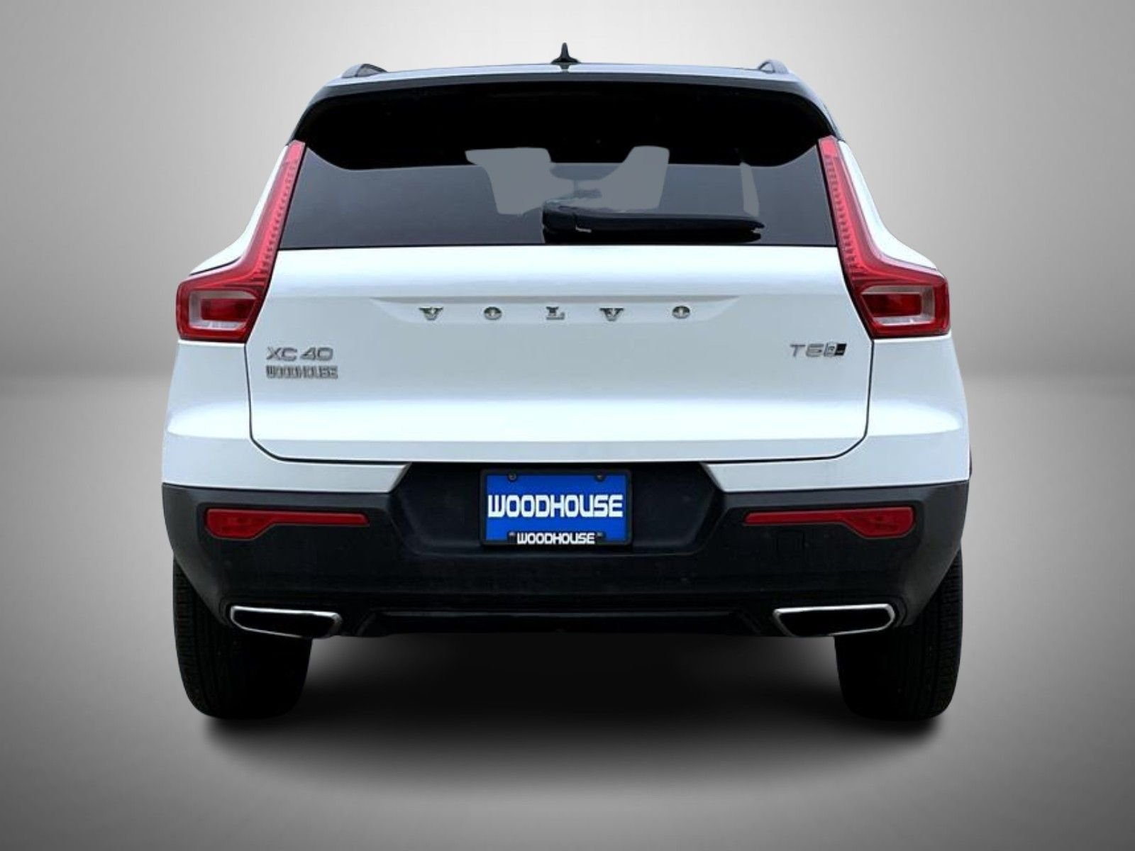 Used 2020 White Volvo R-Design image 6