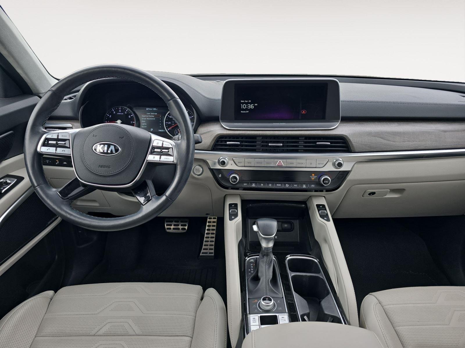 Used 2021 Glacial White Pearl Kia SX image 9