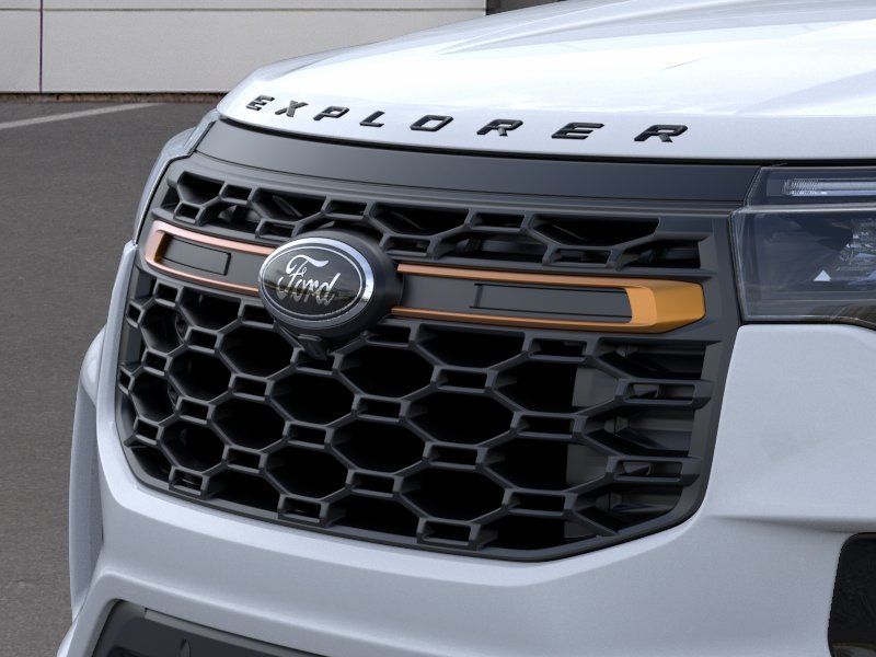 New 2026 Space White Metallic Ford Tremor® image 17