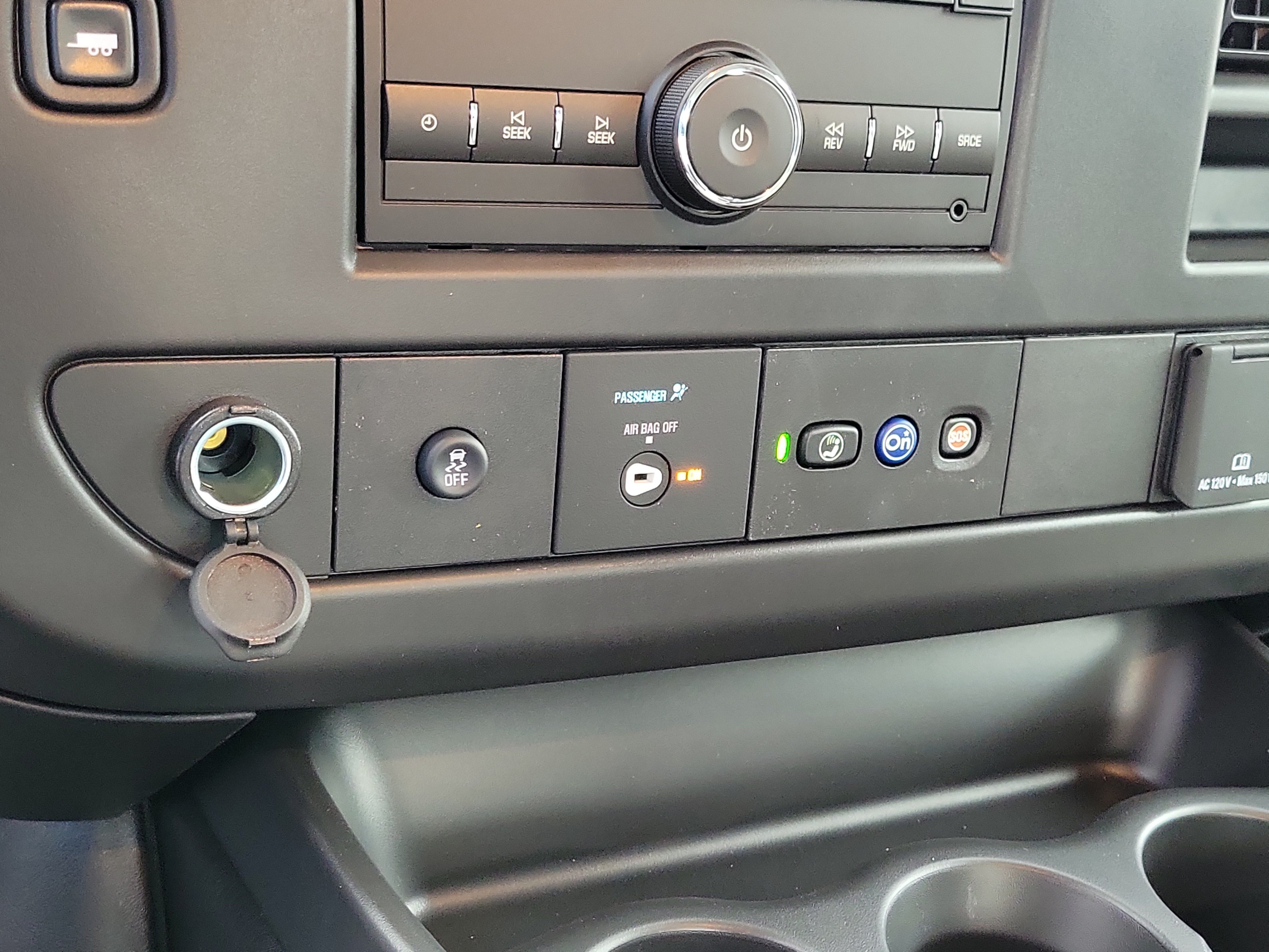 2025 Chevrolet Express Cargo Work Van - Photo 27