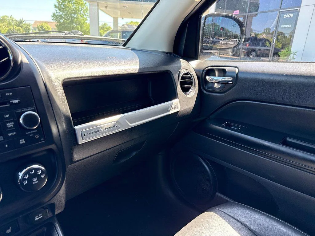 Used 2017 Black Clearcoat Jeep Sport SE FWD *Ltd Avail* image 19