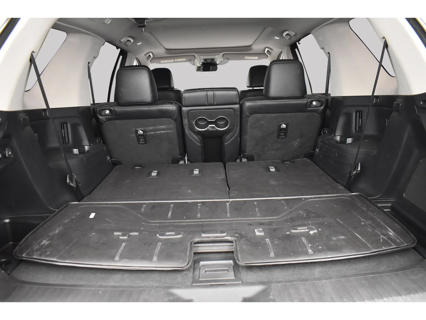 Used 2023 Platinum White Pearl Honda Touring image 27