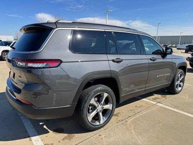 New 2026 Baltic Gray Metallic Clearcoat Jeep Limited image 6