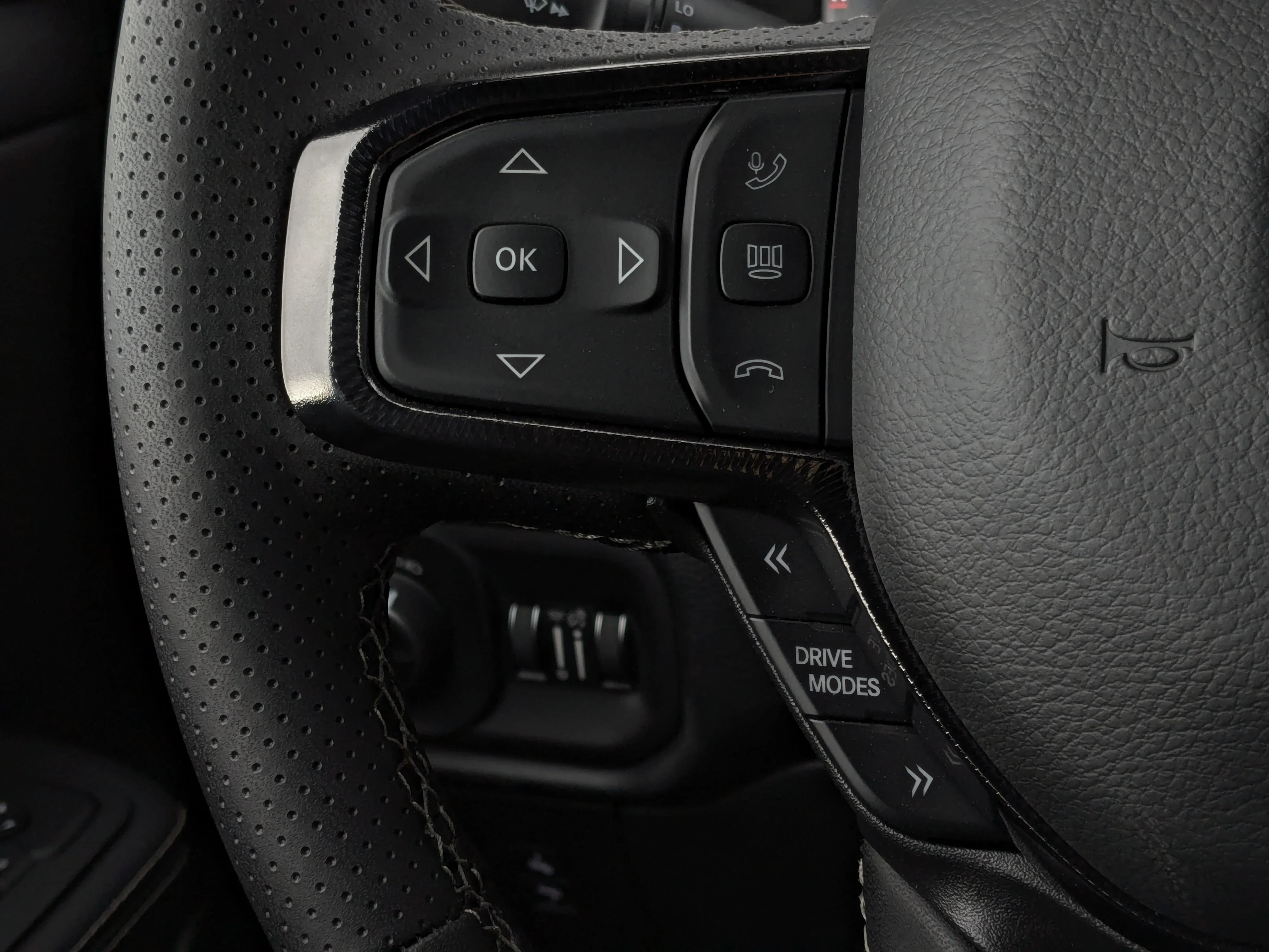 New 2026 Black RAM Sport - 360 Parking Cams - Adaptive Cruise - 12 Display Uconnect 5 W Nav & Tons More! image 18