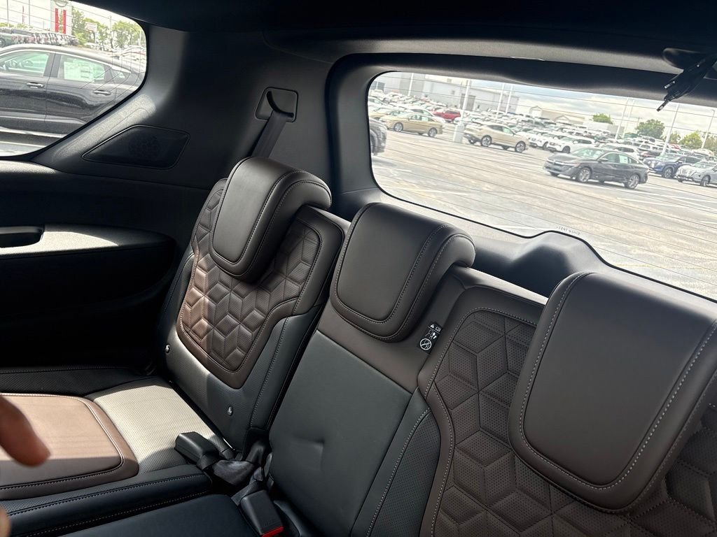 New 2026 Super Black Nissan Platinum Reserve image 23