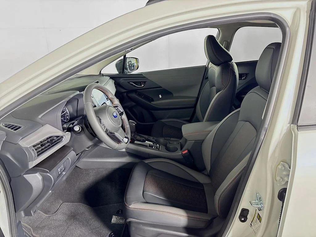 Used 2025 White Subaru Limited image 11