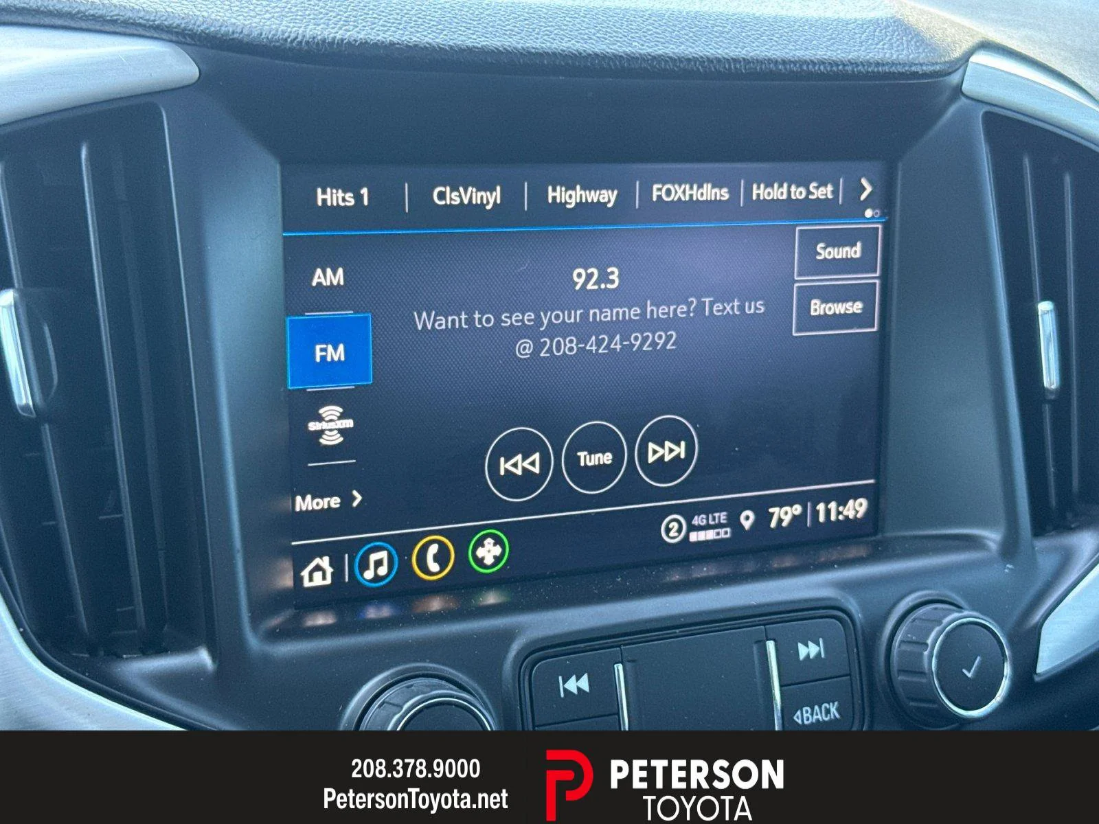 Used 2022 Black GMC SLT image 17
