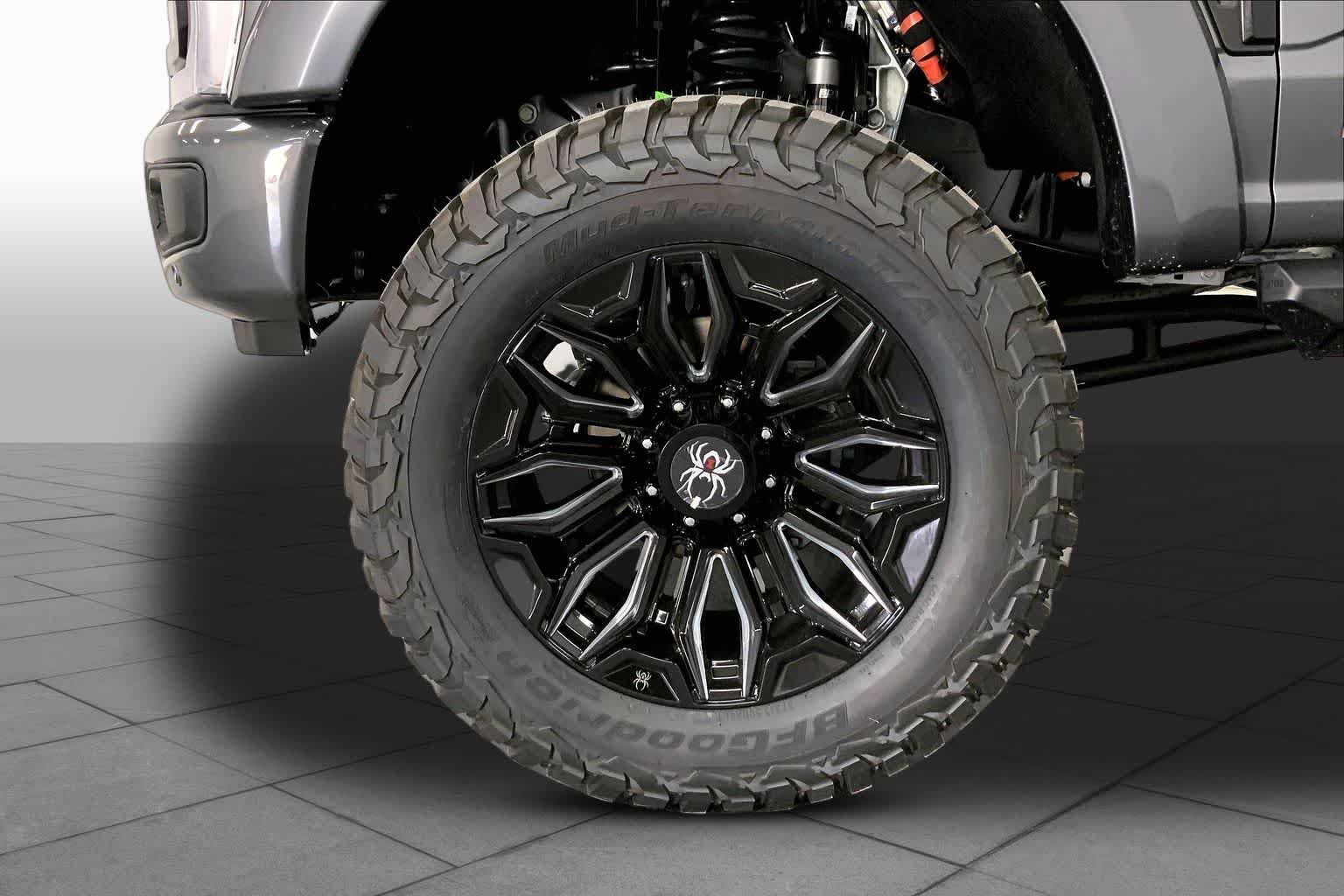 New 2026 Carbonized Gray Metallic Ford F-250® Lariat® image 9