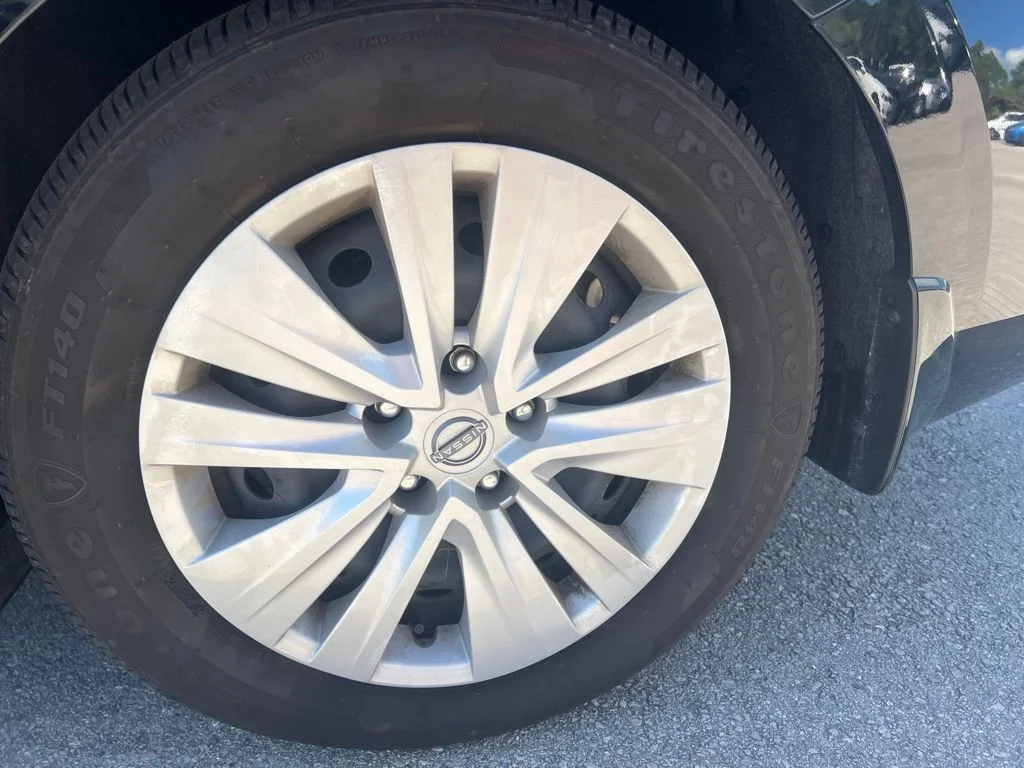 Used 2025 Black Nissan S image 5