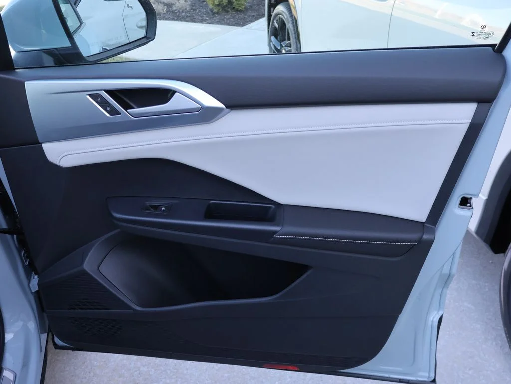New 2026 Gray Volkswagen 1.5T SE image 37