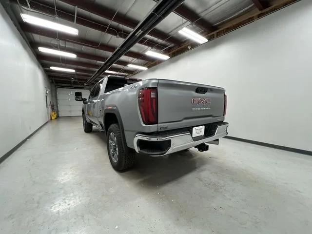 2026 GMC Sierra 2500HD SLT - Photo 6