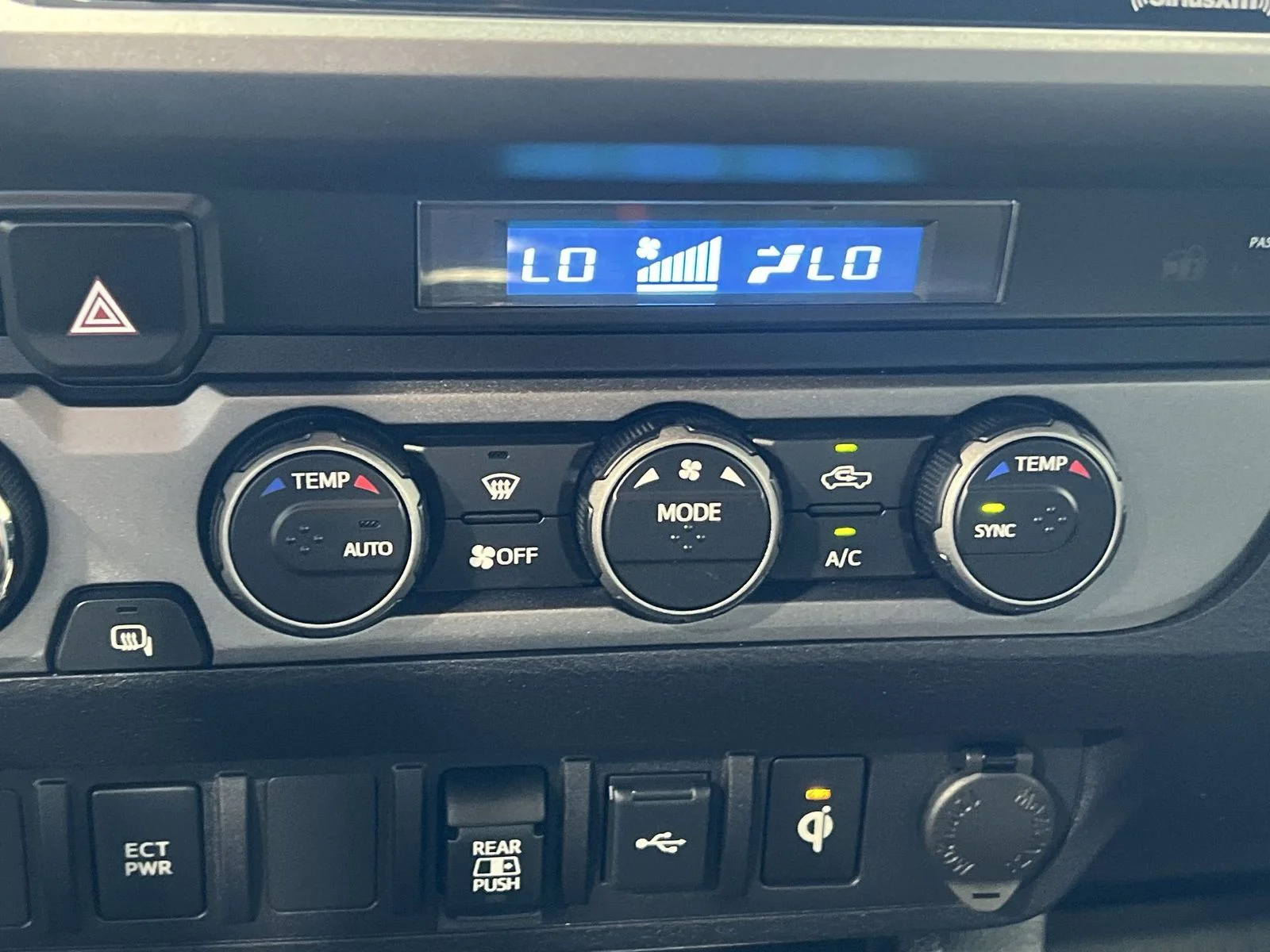 2021 Toyota Tacoma TRD Sport - Photo 17