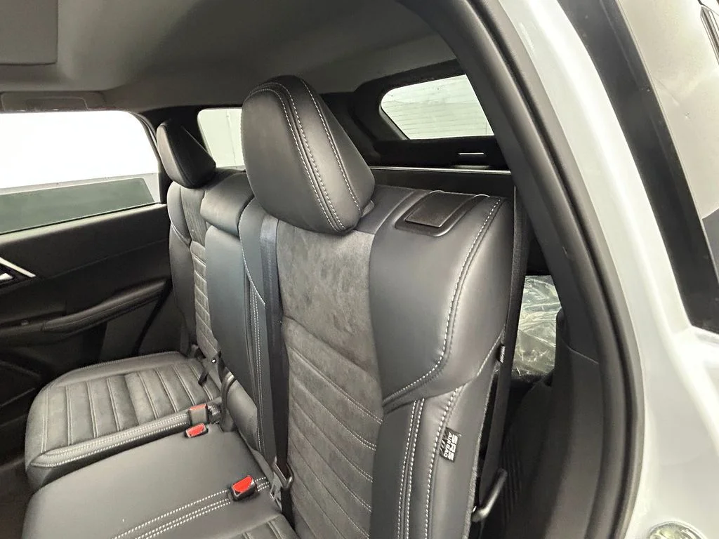 New 2026 White / Black Mitsubishi Trail Edition image 31