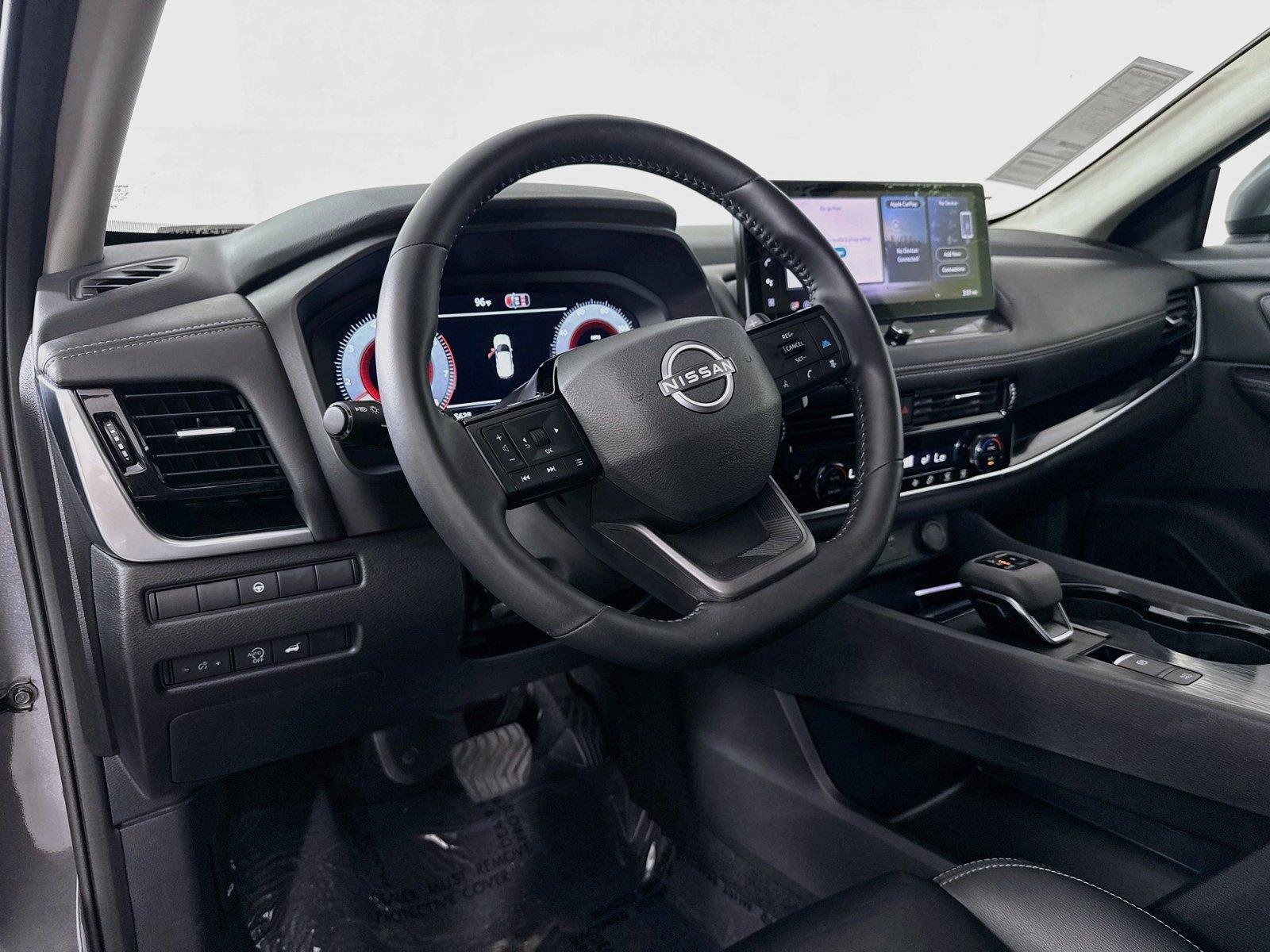 Used 2026 Gun Metallic Nissan SL image 4