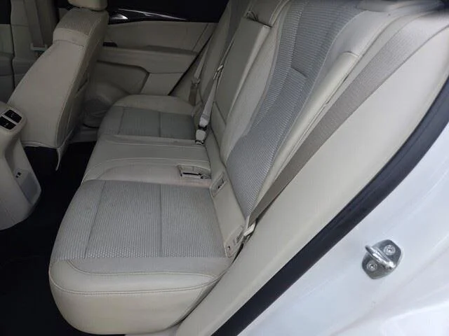 Used 2023 Summit White Buick Preferred image 25