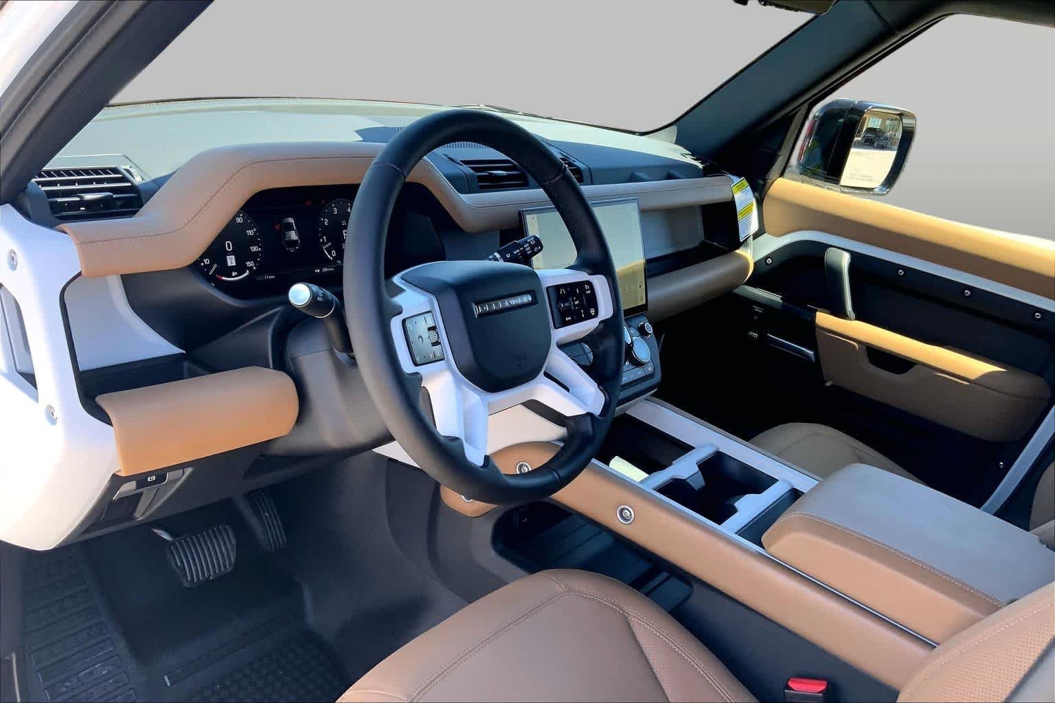 New 2026 Fuji White Land Rover X-Dynamic SE image 8