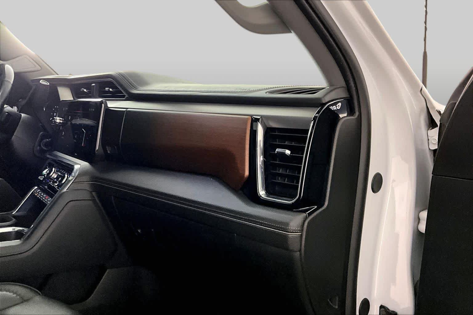 Used 2024 Summit White GMC Denali image 17