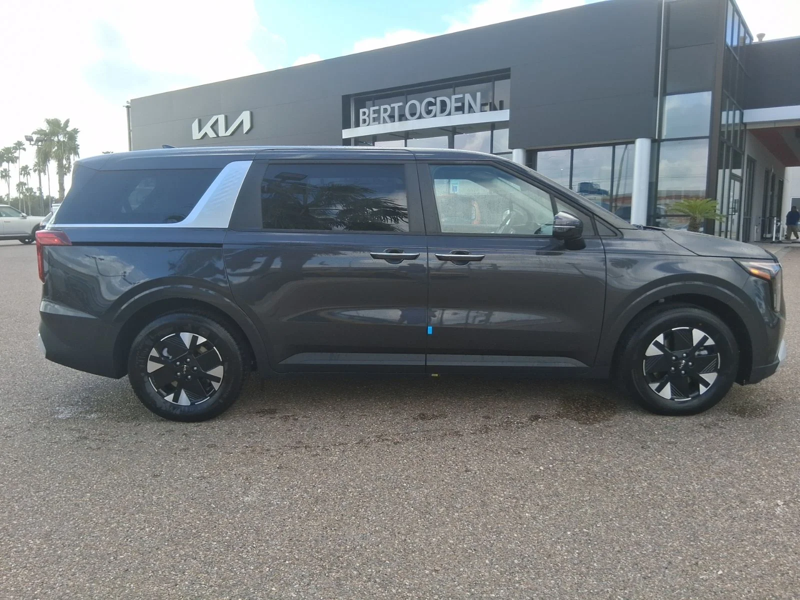 New 2026  Kia LXS image 3