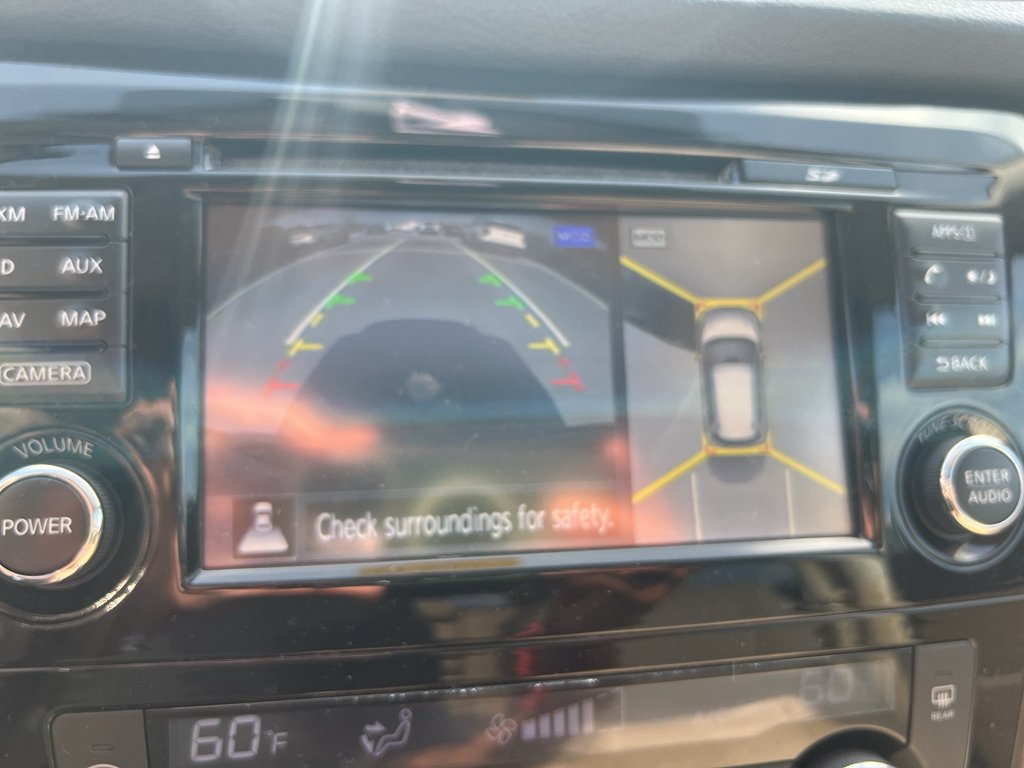Used 2015 Arctic Blue Metallic Nissan SL image 20