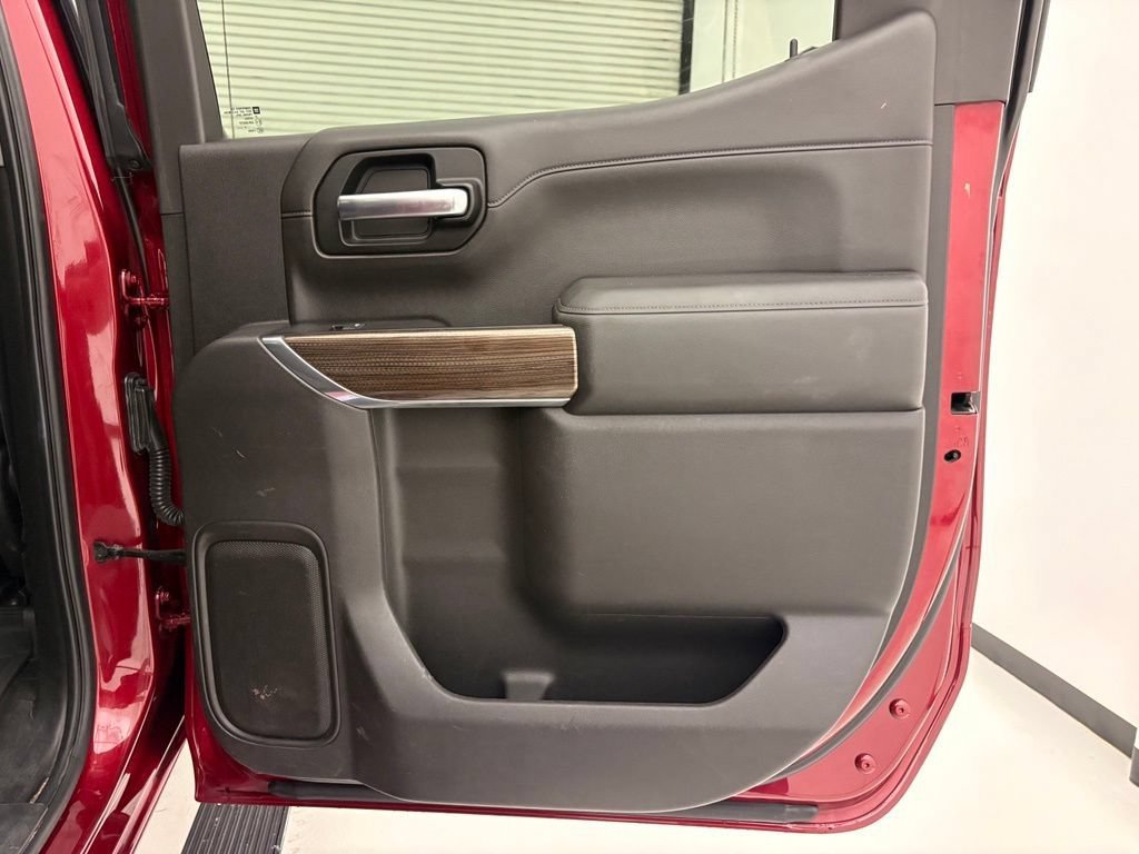 Used 2020 CAJUN RED TINTCOAT Chevrolet RST image 37