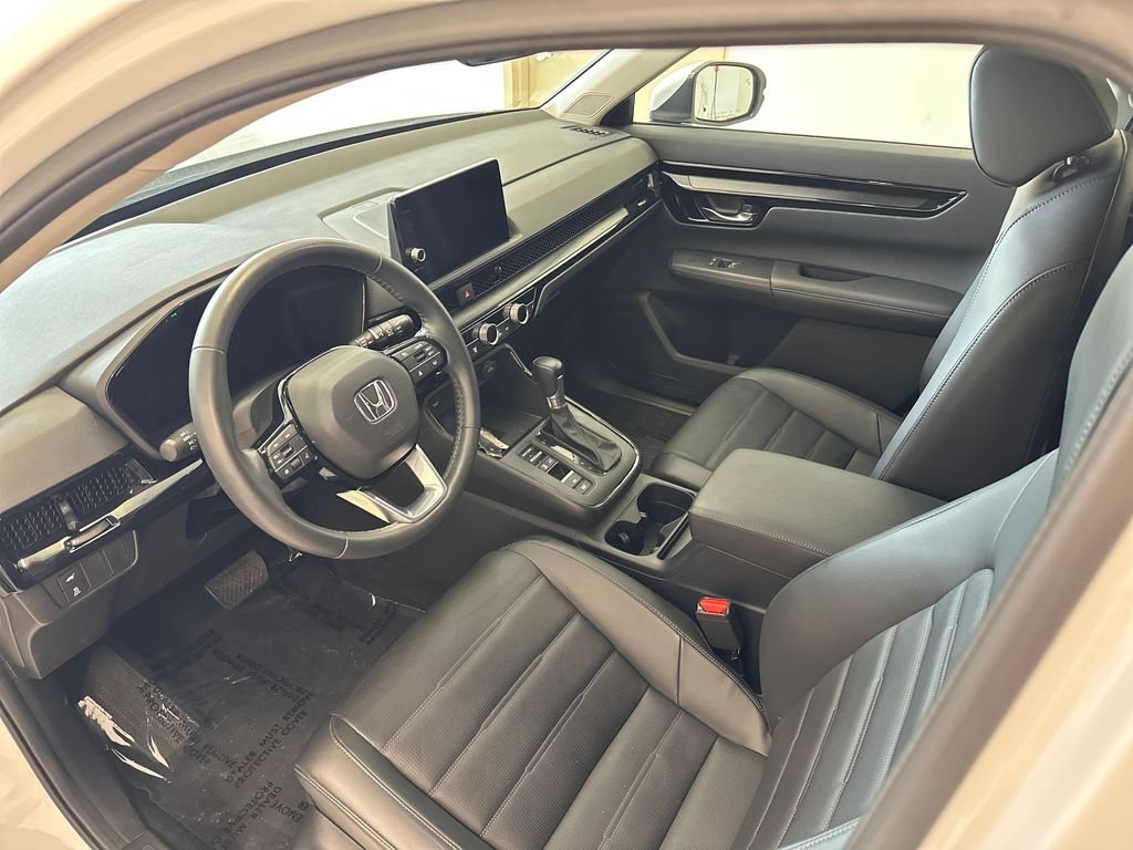 Used 2023 Silver Honda EX-L image 11