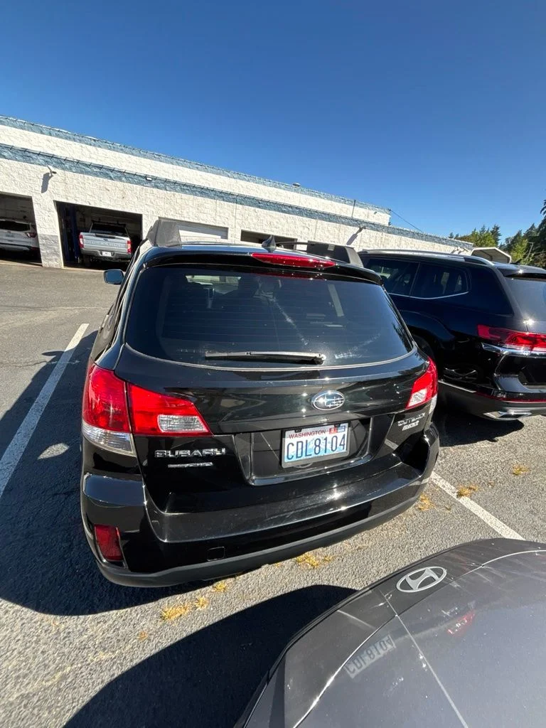 Used 2013 Black Subaru 2.5i image 4
