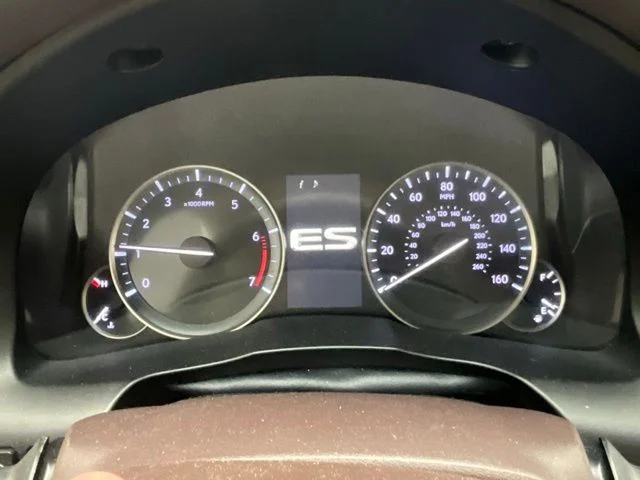 Used 2017 Blue Lexus 350 image 10