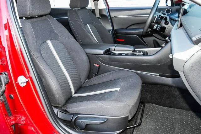 Used 2024 Red Hyundai SEL image 24