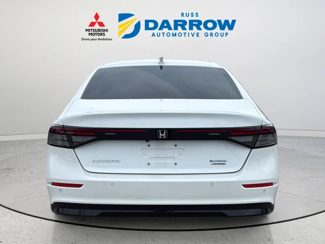Used 2023 White Honda Touring image 4