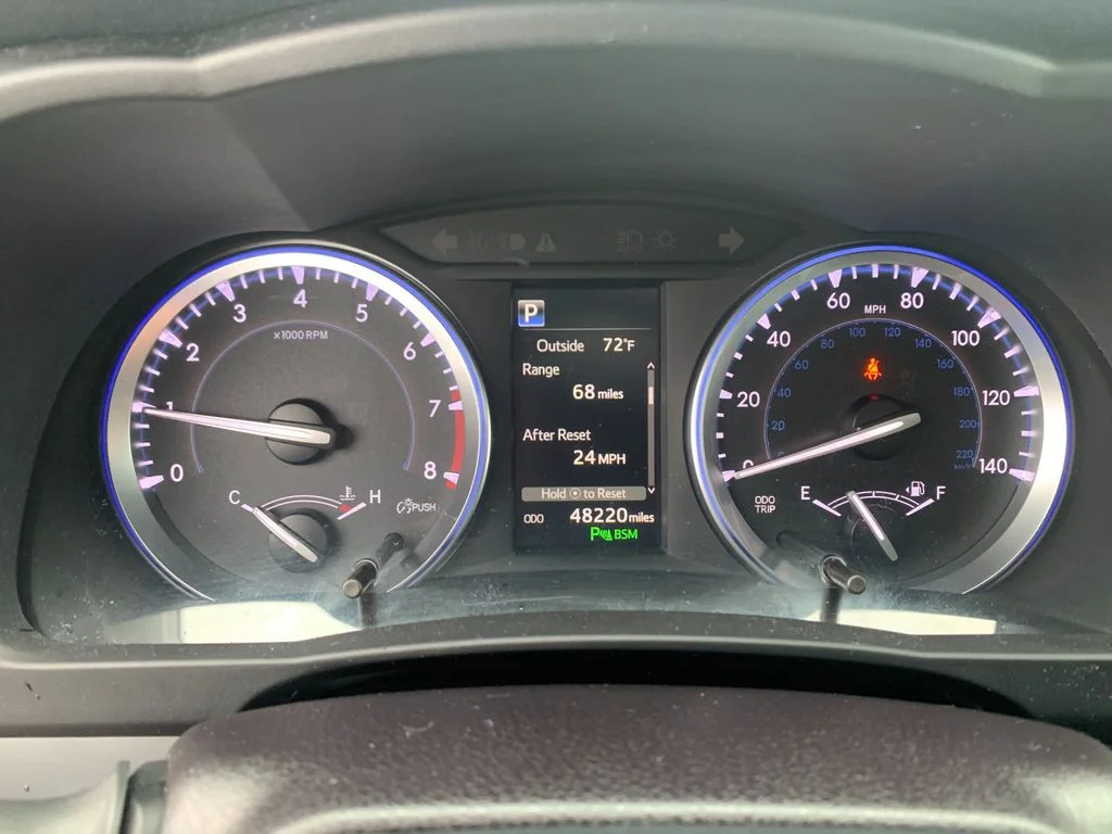 Used 2018 Silver Toyota Limited image 29