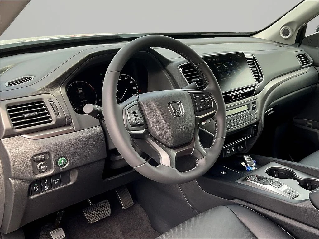 New 2026 Sonic Gray Pearl Honda RTL image 16