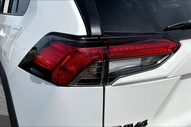 Used 2024 White Toyota Adventure image 23