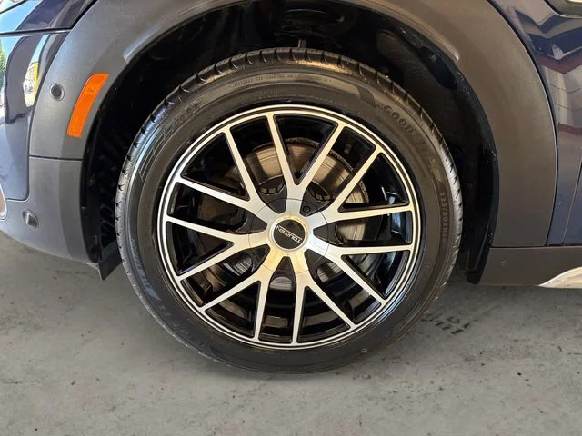 Used 2019 Blue MINI Iconic image 15