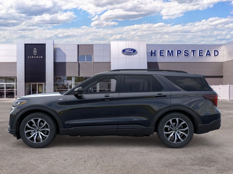 New 2026 Agate Black Metallic Ford ST-Line image 3