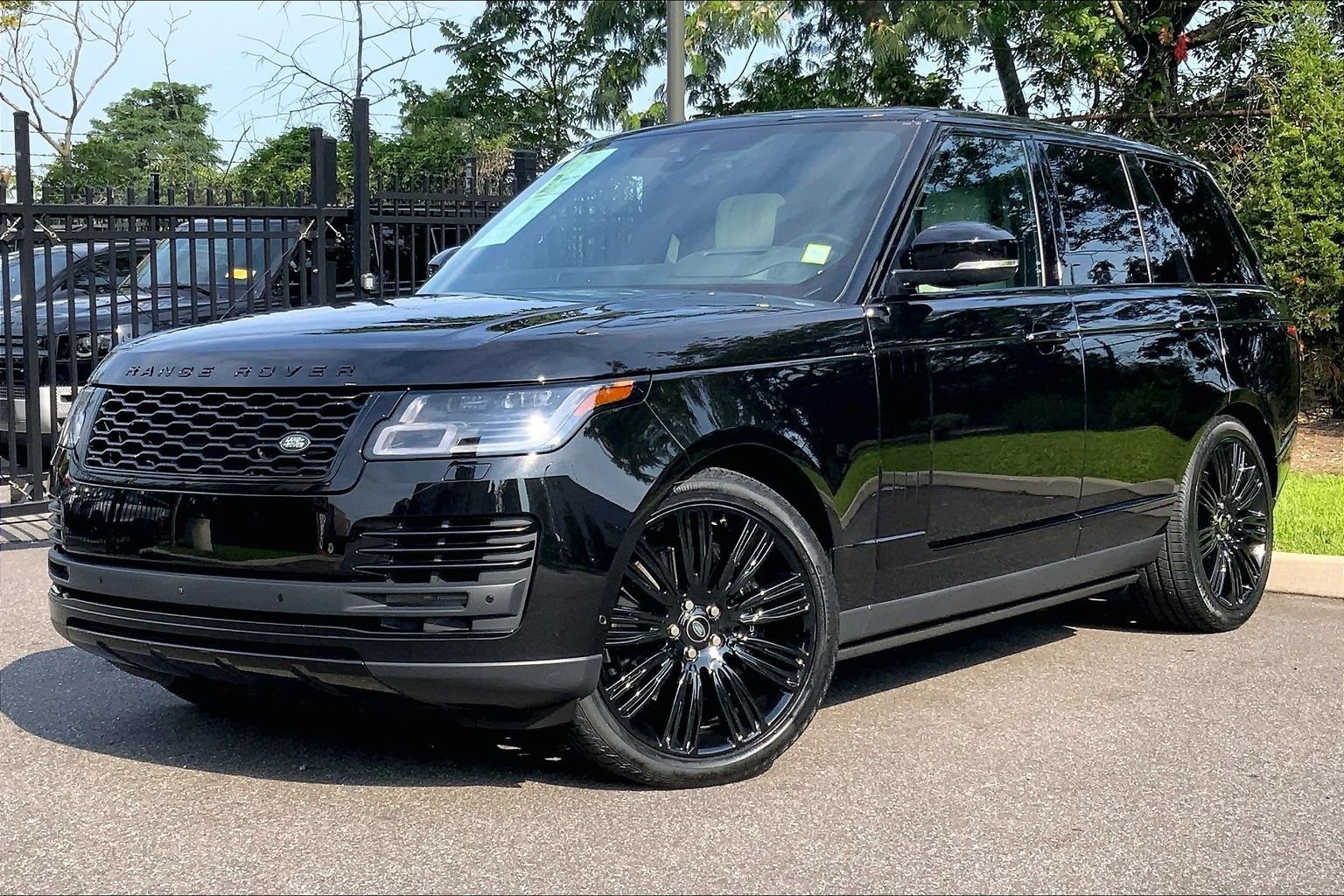 Used 2021 Santorini Black Metallic Land Rover Westminster image 1