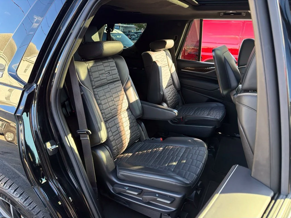 Used 2022 Black Cadillac Sport Platinum image 19