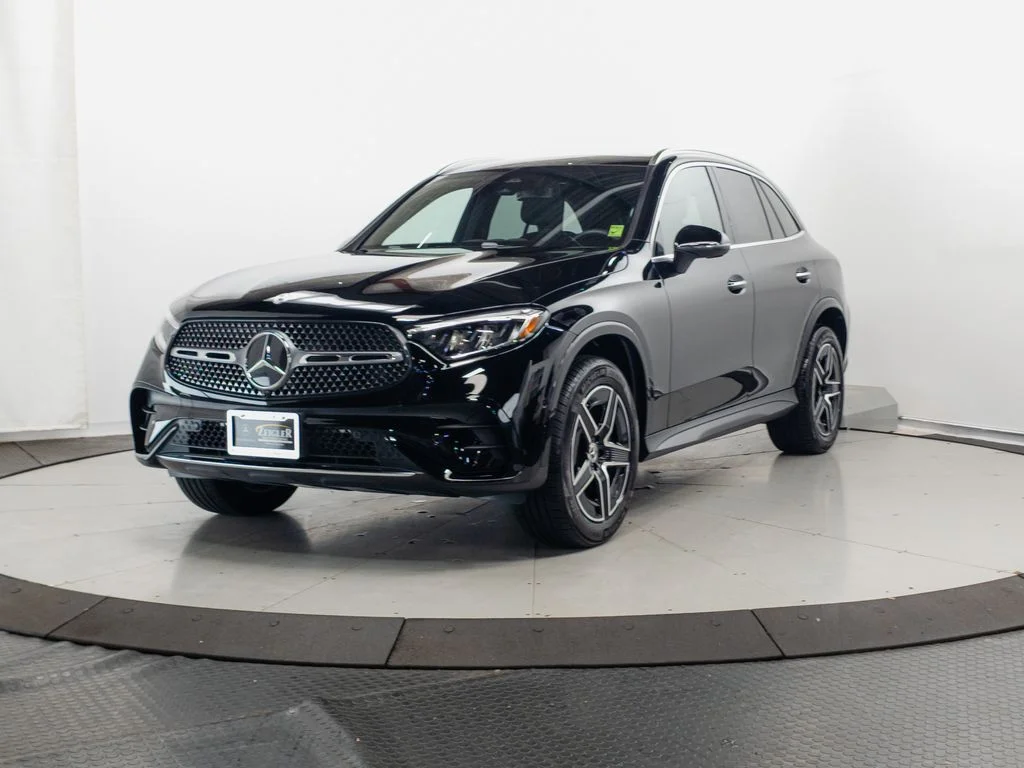 Certified Used 2026 Black Mercedes-Benz GLC 300 image 3