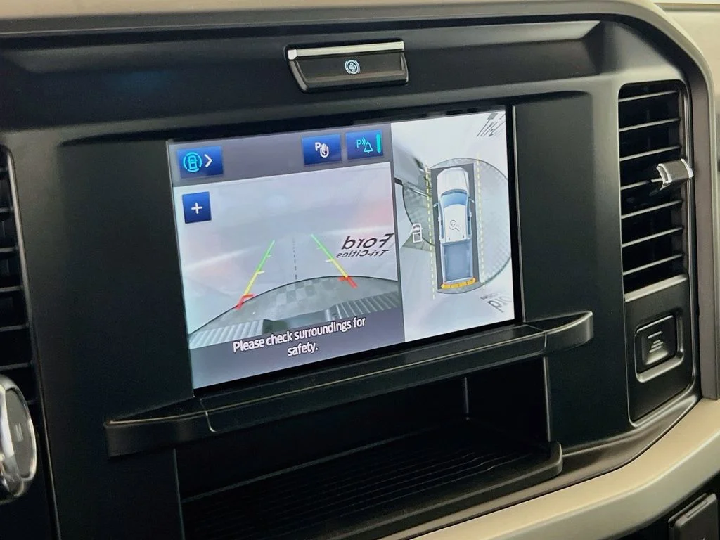 New 2026 Carbonized Gray Metallic Ford XLT image 21